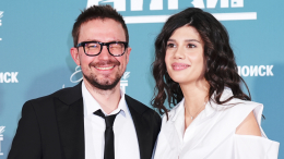 «Моя Богиня»: Александр Петров трогательно поздравил свою супругу с 24-летием