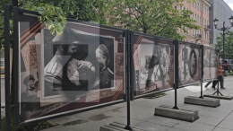 Вандалы осквернили посвященные 80-летию Победы стенды в Петербурге