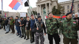 Перекрыли дорогу в аэропорт: в Сербии продолжаются протесты