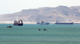 В Суэцком заливе затонула буровая установка