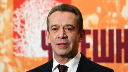 «Нужно познать себя»: Владимир Машков о молодых актерах Театра Табакова