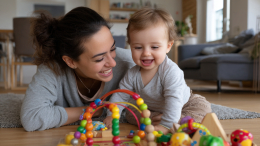 «Это не домработница, которая драит унитазы»: психолог Абравитова про выбор няни