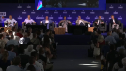 «Немного уважения»: главу МИД Франции разозлил вопрос о поддержке нацизма на Украине