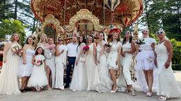 В честь Дня семьи, любви и верности: в Сочи прошел парад невест