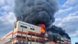 Ущерб исчисляется миллионами: склад в Екатеринбурге горел более восьми часов