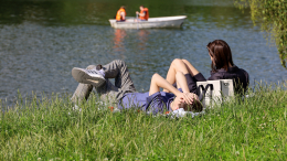 Тревожный знак: как распознать и предотвратить обморок в жару