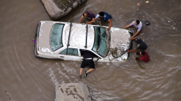 Мощное наводнение снесло жилые дома в американском штате Нью-Мексико