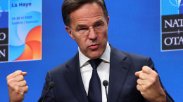 Захарова: слова Рютте о РФ и Китае — повод задуматься о его ментальном здоровье