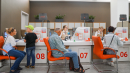 В жару в поликлиниках и офисах «Мои документы» будут раздавать бесплатную питьевую воду