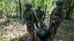 «Это все мое родное»: бойцы ВС РФ спасли раненого товарища, читая стих из «Брат-2»