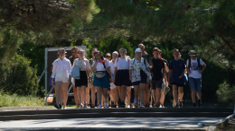 Участники спортивно-патриотических лагерей встретились с историками и героями СВО