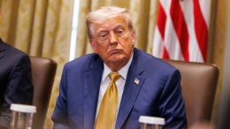 «Символ надежды»: Белый дом опубликовал постер с Трампом в образе Супермена