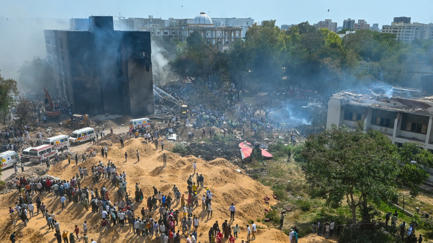 «Проблемы с двигателями»: в Индии опубликовали отчет о катастрофе в Ахмадабаде