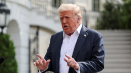 «Свобода» слова: немецкий комик предстанет перед судом за шутки про Трампа