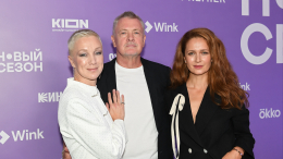 Молча принимали соболезнования: с Юрием Морозом простились жена и дочь