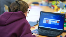 До миллиона за галочку: как будут наказывать за навязывание страховок и услуг