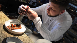 Крабалка, мидии и гребешки: на Дальнем Востоке растет популярность гастротуризма