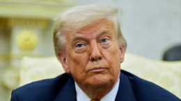 WSJ: Трамп нарисовал Эпштейну эротическую картинку на 50-летие