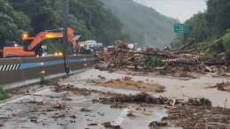 Сильнейшее за сто лет: в Южной Корее бушует наводнение