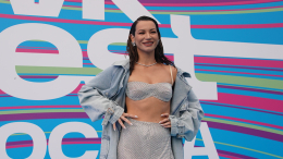 «Там точно не двойня?» — поклонники удивлены размерами живота беременной Иды Галич