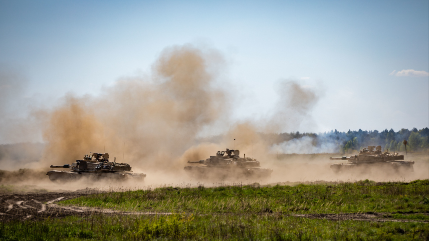 Австралия передала Украине большую часть из 49 обещанных танков Abrams