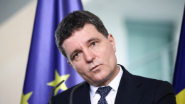 Дональд Трамп пригласил президента Румынии Дана посетить США