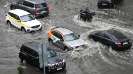 Водная ловушка: Москву и Подмосковье затопило из-за продолжительного ливня