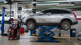 Автосервис на востоке Москвы регулярно отправляет помощь бойцам СВО