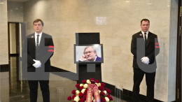 В Москве проходит церемония прощания с режиссером Юрием Карой