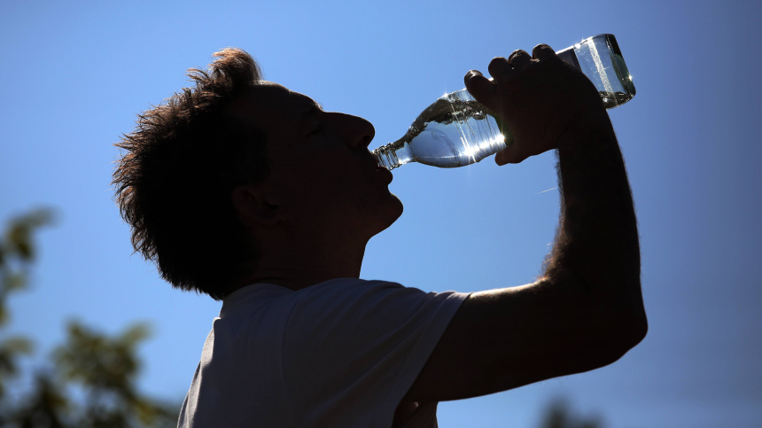 +Жажда разума: что пить в жару, а от чего держаться подальше
