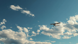 Резкий маневр: самолет рухнул на автостраду в Италии