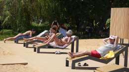 Жара в большом городе: Петербург накрыл летний зной