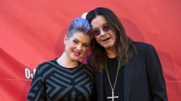 «Я потеряла лучшего друга»: Келли Осборн впервые прокомментировала смерть отца