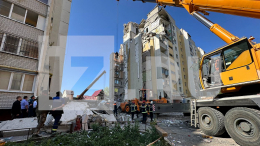 В Саратове продолжается поиск пропавших после обрушения части дома