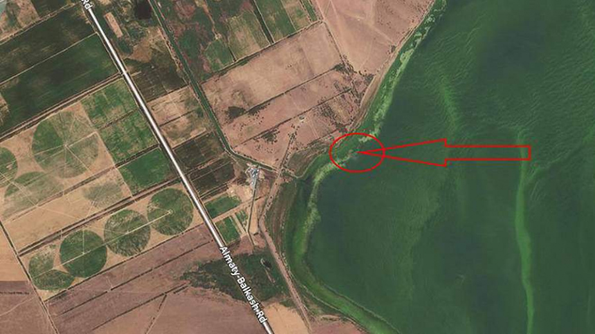 На юге Казахстана обнаружили обломки военного вертолета