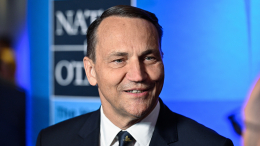 Сикорский потребовал от Зеленского продолжения антикоррупционной борьбы