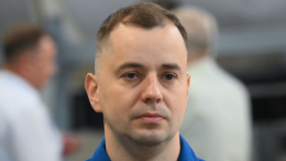 Российский космонавт Платонов прибыл в Космический центр имени Кеннеди НАСА