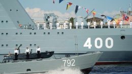 Песков назвал причину отмены главного парада ВМФ