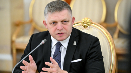 Фицо: попытка сделать из Украины таран против России провалилась