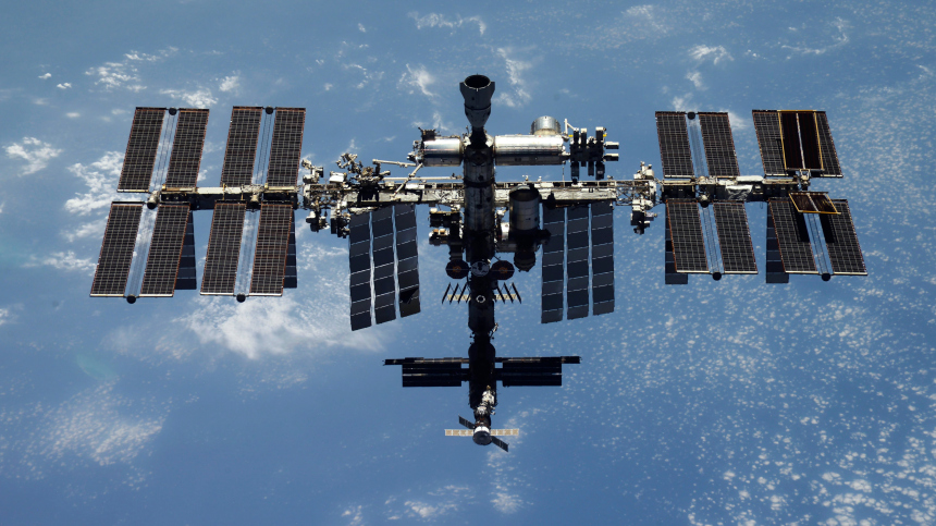 В «Роскосмосе» заявили о продолжающейся на российском сегменте МКС утечке воздух