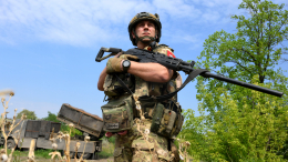 Путин подписал закон о выплате двух пенсий участникам СВО и добровольцам Донбасса