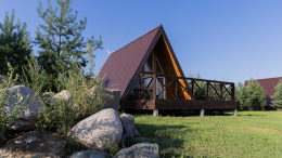 Загородный отдых по цене путевки в Турцию: аренда коттеджей в РФ бьет рекорды