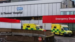 Кофейные клизмы вместо химиотерапии: 23-летняя британка умерла из-за отказа от лечения