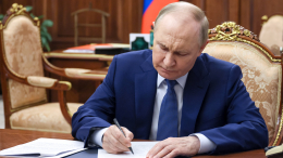 Песков: Путин никогда официально не уходит в отпуск