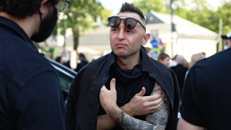 «Встаю и ухожу»: Рома Зверь объяснил свою нелюбовь к театру