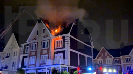 В Долгопрудном после удара молнии загорелся частный дом