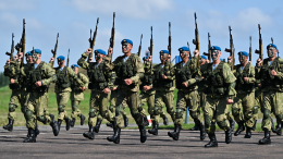 «Никто, кроме нас»: Путин поздравил десантников с Днем ВДВ