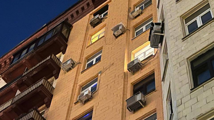 Годовалая девочка погибла после падения из окна в Москве