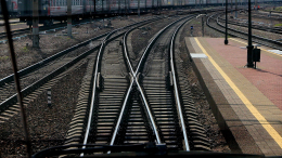 В Волгоградской области отменены пригородные поезда из-за падения обломков БПЛА