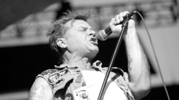 Умер вокалист американской рок-группы Junkyard Дэвид Роуч